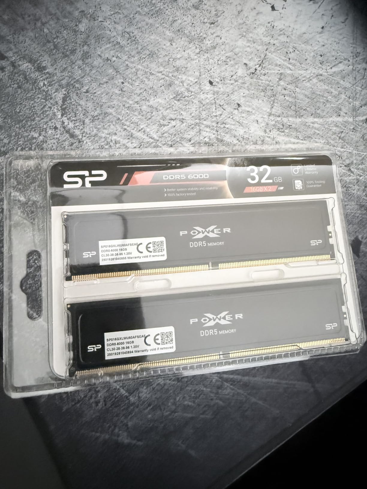 Silicon Power Value Gaming DDR5 32GB (2x16GB) 6000MT/s (PC5-48000) 288-pin CL30 1.35V UDIMM Desktop RAM Computer Memory SP032GXLWU60AFDJ customer photo 1