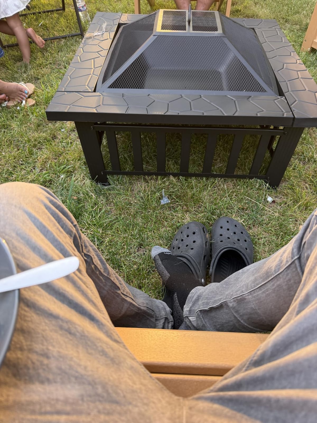 EcoNook 32 inch Square Outdoor Fire Pit Table with Spark Screen customer photo 2