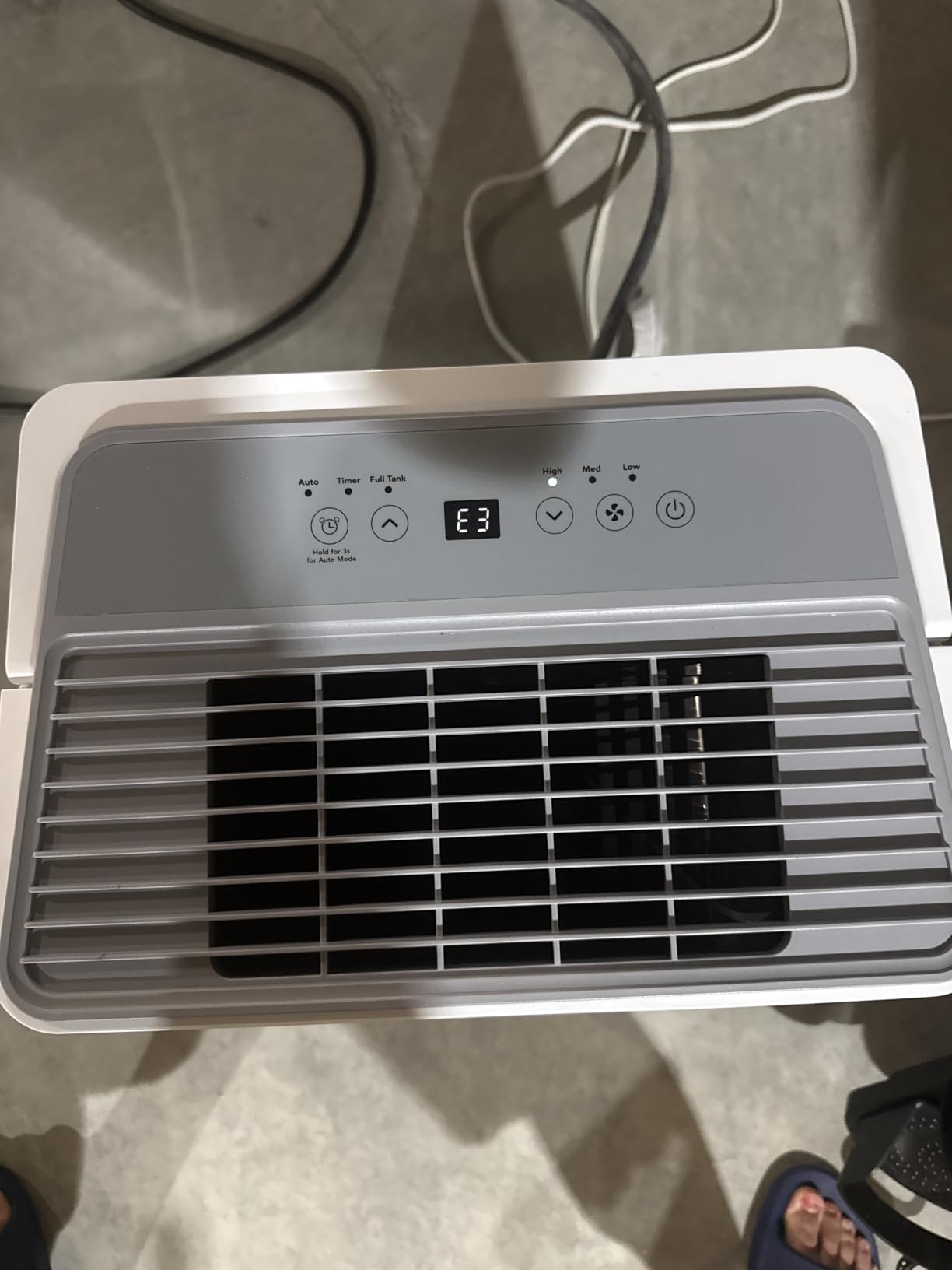 Waykar 7000 Sq. Ft.2025 Energy Star 150 Pints Dehumidifier for Large Rooms | Temperature-Sensing Auto Mode, Whole-House Dehumidification, Auto-defrost, Flexible Dual Drainage System, 30-80% RH Control customer photo 2