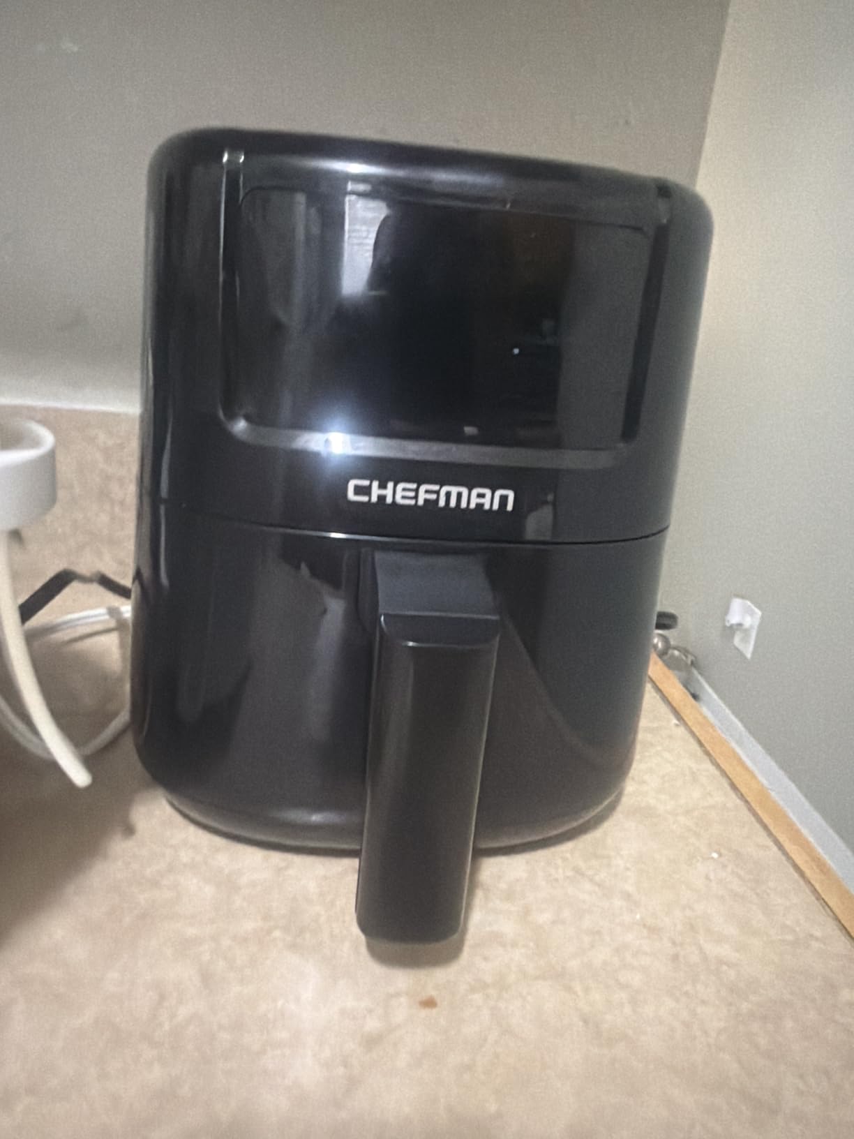 CHEFMAN 2 Qt Mini Air Fryer - Digital Space-Saving Compact Air Fryer with Nonstick and Dishwasher Safe Basket, Quick & Easy Meals in Minutes, Features Digital Timer and Shake Reminder - Black customer photo 1