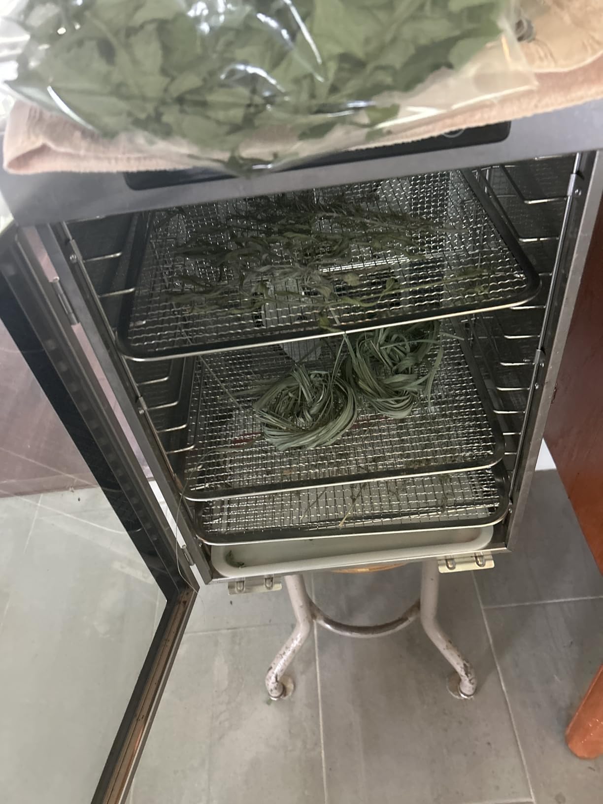 Food-Dehydrator for Fruit 14 Trays Large Food Dryer for Beef Jerky 190ºF customer photo 2