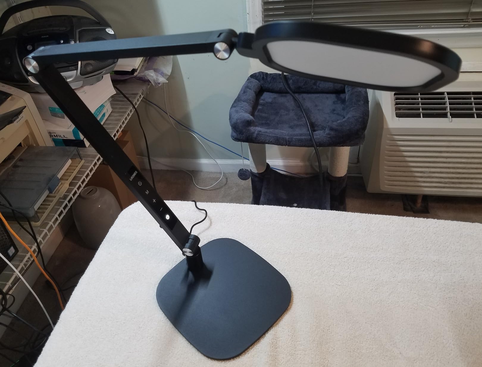 LitONES Desk Lamp for Home Office, Tall Computer Ring Light with CRI 97.8 customer photo 1