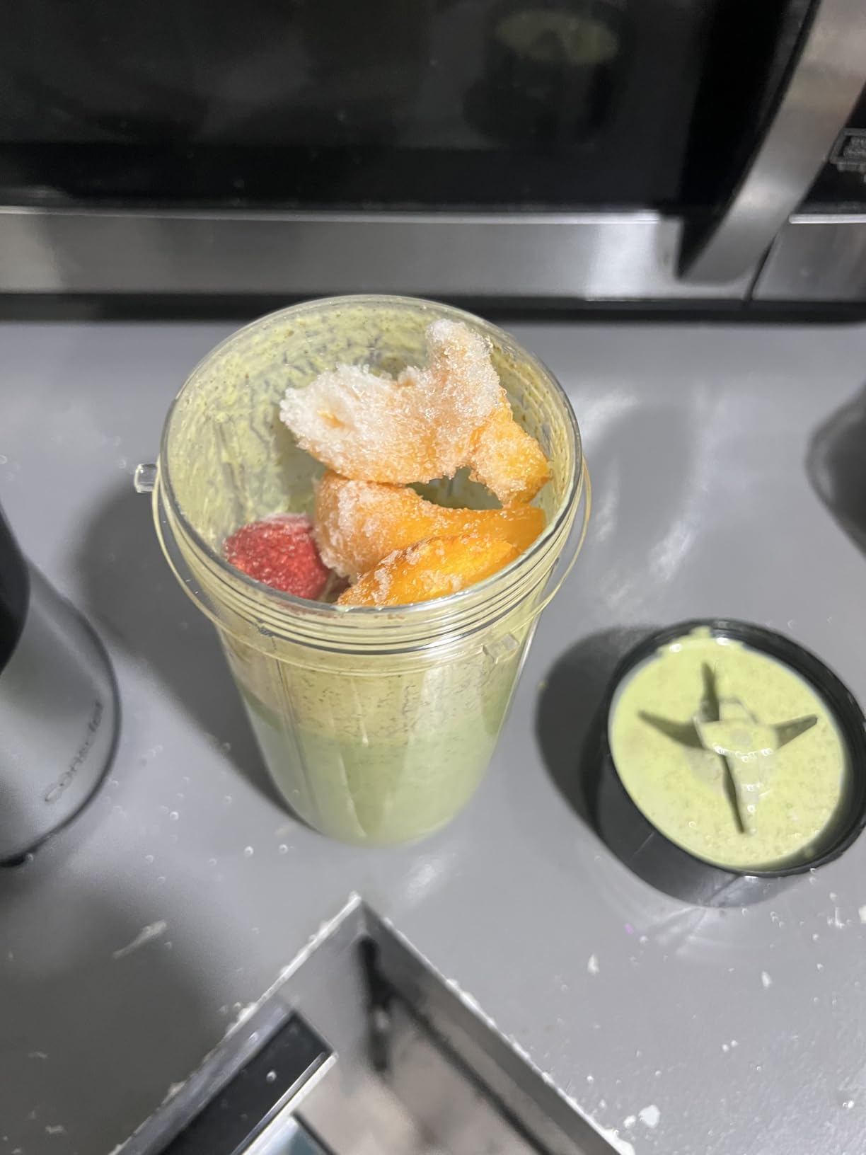 Consciot 11-Piece Blender for Kitchen and Personal Size, 900 Peak Watts, Blend Shakes & Smoothies, Frozen Drinks, Baby Food, Spreads & More, 3 Portable BPA-Free To-Go Cups customer photo 2