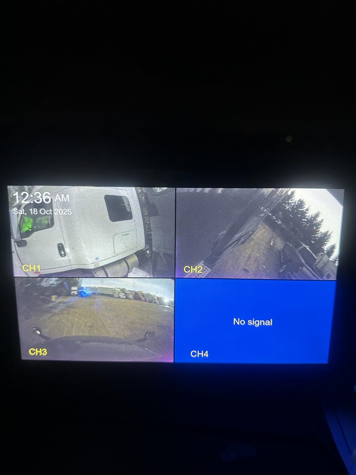 RV Truck Camera System with CarPlay & Android Auto,4 Channel HD1080P IP68 Wired Backup Camera for Semi Trucks, RVs, Trailers, 10'' Touch Screen with DVR Recording & 64GB Micro SD Card. customer photo 1