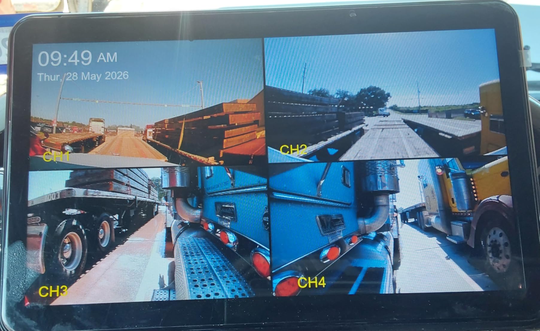 RV Truck Camera System with CarPlay & Android Auto,4 Channel HD1080P IP68 Wired Backup Camera for Semi Trucks, RVs, Trailers, 10'' Touch Screen with DVR Recording & 64GB Micro SD Card. customer photo 2