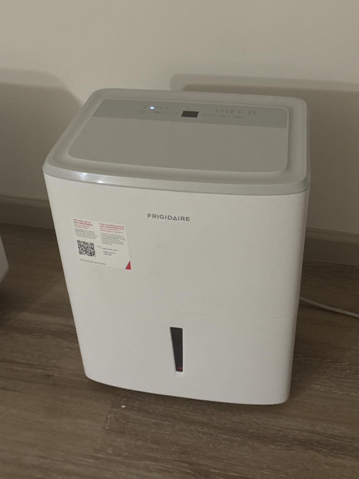 Frigidaire 22-Pint Portable Dehumidifier with Wi-Fi and Energy Star Certification for Small/Medium Rooms, Bedrooms & Bathrooms, Custom Humidity Control, Auto Shut Off, White customer photo 1