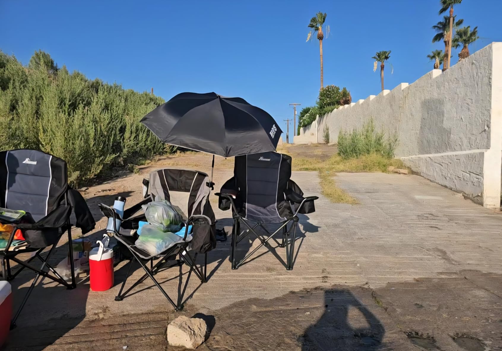 Romswi Oversized Camping Chairs,Heavy Duty Support 500 LBS,Padded Back & Arm Sport Chairs, Cup Holder Cooler Bag, Collapsible Folding Chairs for Outdoor, Fishing & Garden, Black,2-Pack customer photo 2
