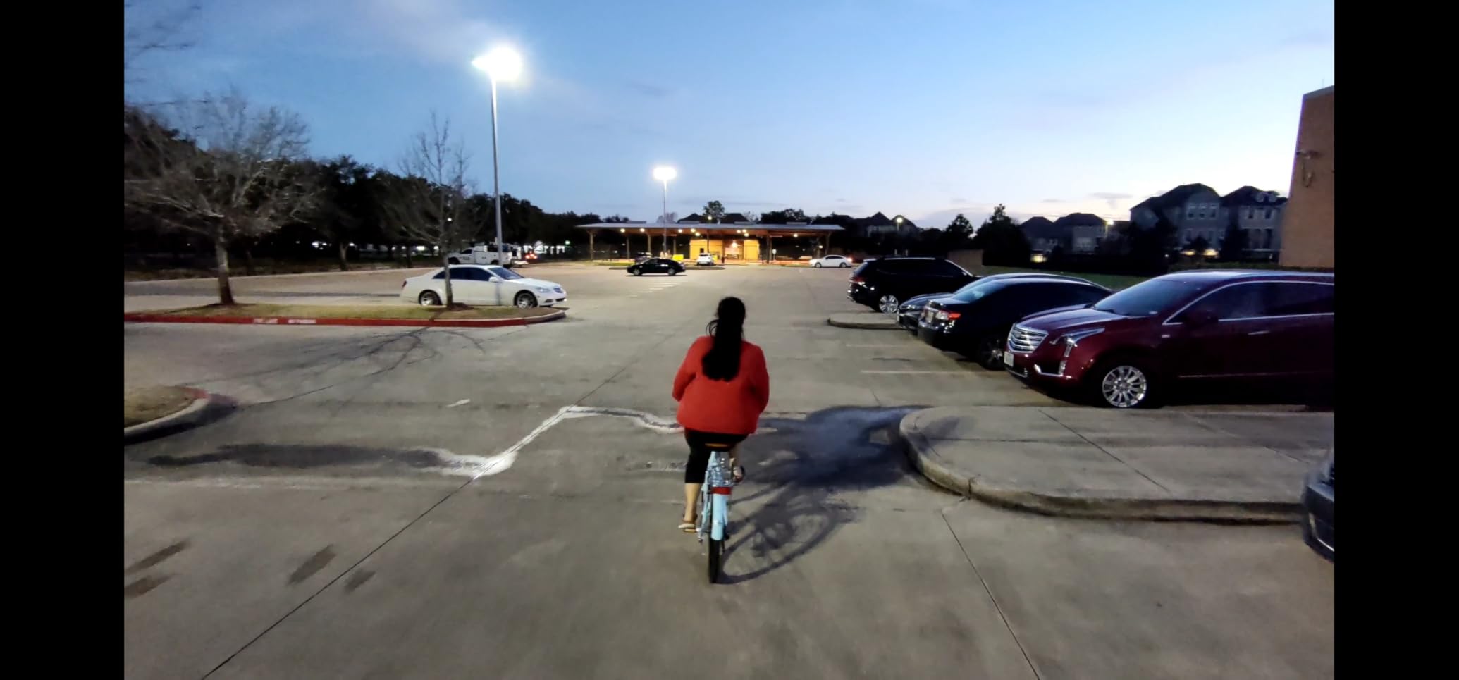 HOVERAir X1 PRO Skiing Combo, 4K Action Flying Camera, Foldable Drone | 42 KM/H Follow Speed, 15+ Fully Automatic Flight Modes, Fly Anywhere with OmniTerrain, SmoothCapture 2.0 customer photo 1