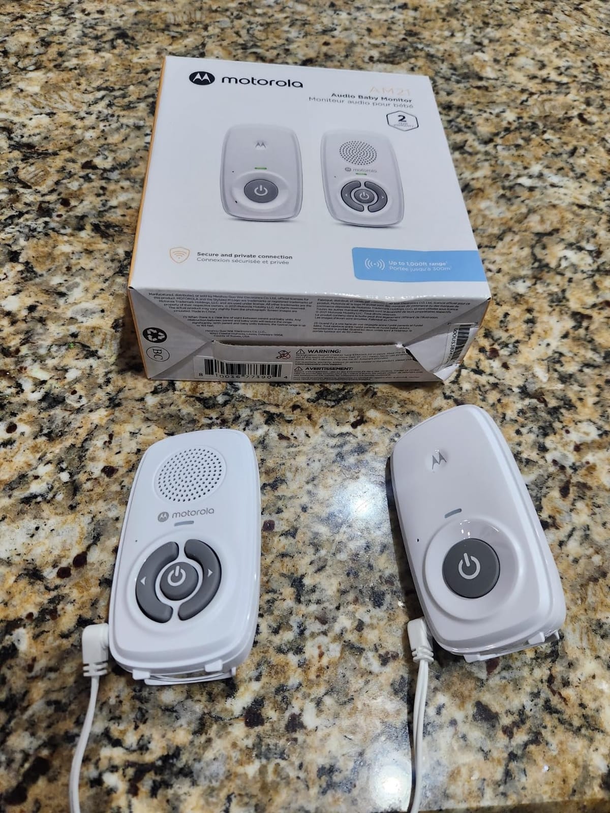 Motorola Nursery Audio Baby Monitor, No WiFi, Long Range 1000 ft, Volume Control, DECT Private Connection, Cry Detection, Portable Battery Parent Unit, Ideal for Safe Monitoring, No App, AM21 customer photo 1