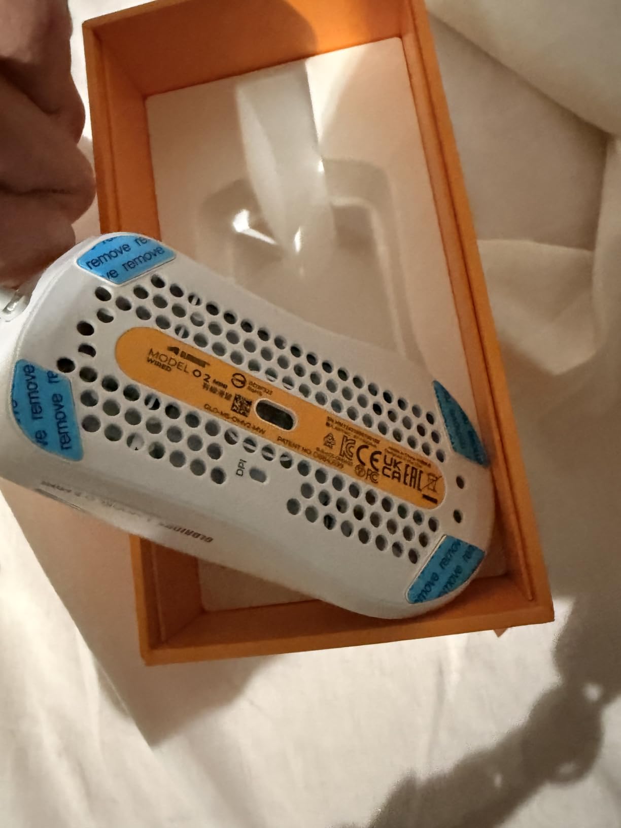 GLORIOUS Model O 2 Mini Wired Gaming Mouse: Superlight 49g, 26K Optical Sensor, Motion Sync, 80M Clicks, 6 Programmable Buttons, Mouse for Small Hands, FPS, MMO, MOBA, Battle Royal Mouse, White customer photo 1