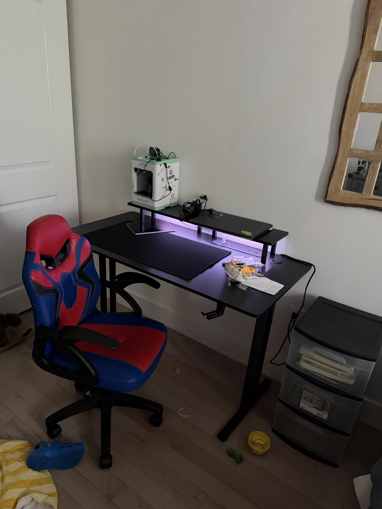 HLDIRECT 47 Inch Gaming Desk with LED Lights & Cable Management, Black customer photo 2