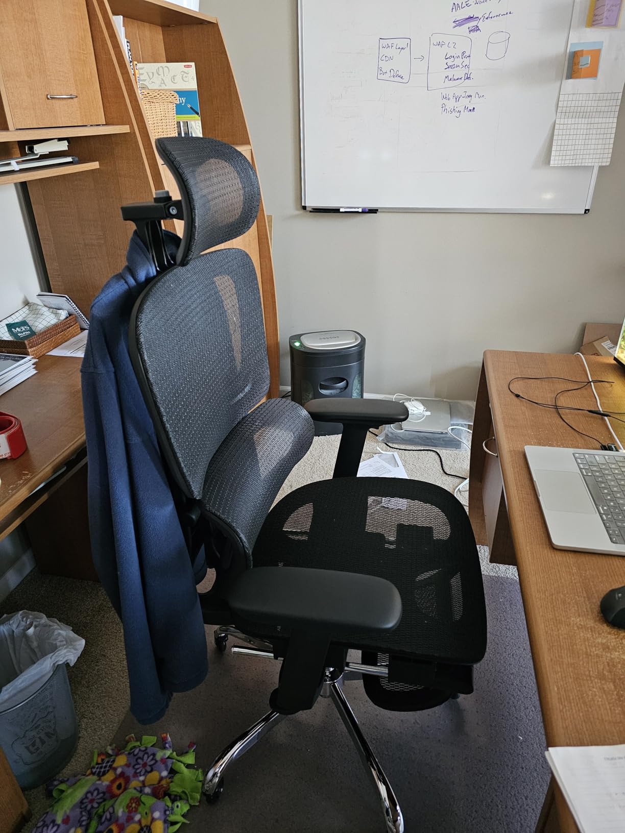 Office Chair with Footrest, Ergonomic Chair with Neck Pillow & Rubber Wheels, Computer Chair with Adjustable Backrest & 3D Armrests Headrest, Gaming Chair Adaptive Lumbar Support, Black customer photo 1