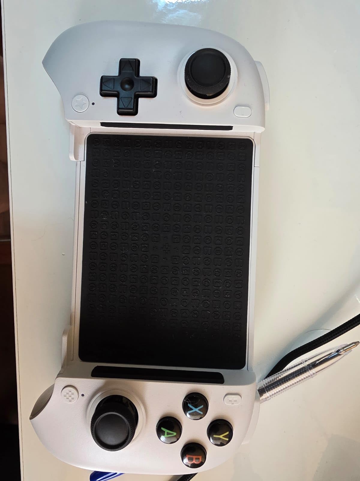 8BitDo Ultimate Mobile Gaming Controller for Android devices, Bluetooth Mobile Game Controller with Hall Effect Joysticks and Hall Triggers (Black) customer photo 2