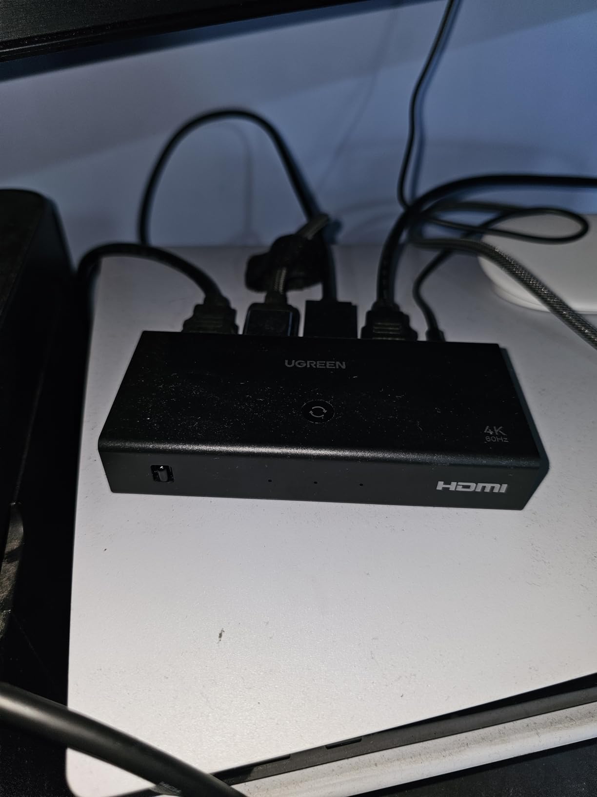 UGREEN HDMI Switch 3 in 1 Out, 4K@60Hz, with Remote, HDR10+, 3D, Dolby customer photo 1