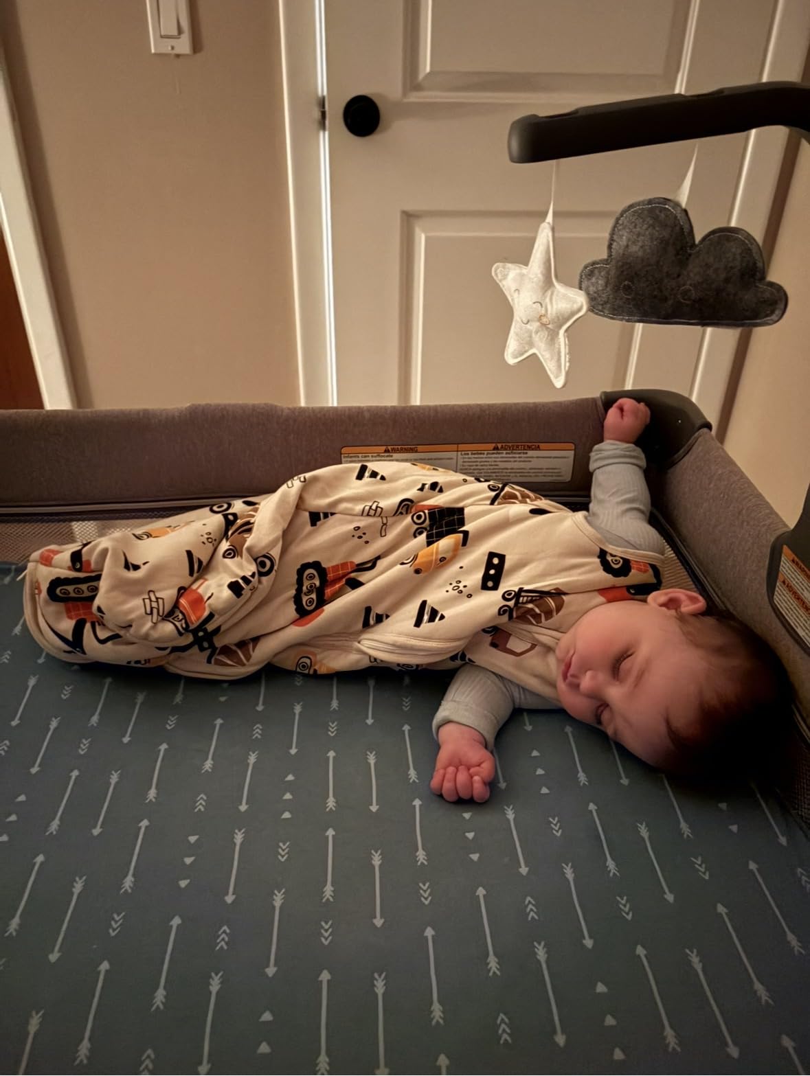 Graco On the Go Zip DLX Pack 'n Play Playard, Parker customer photo 2