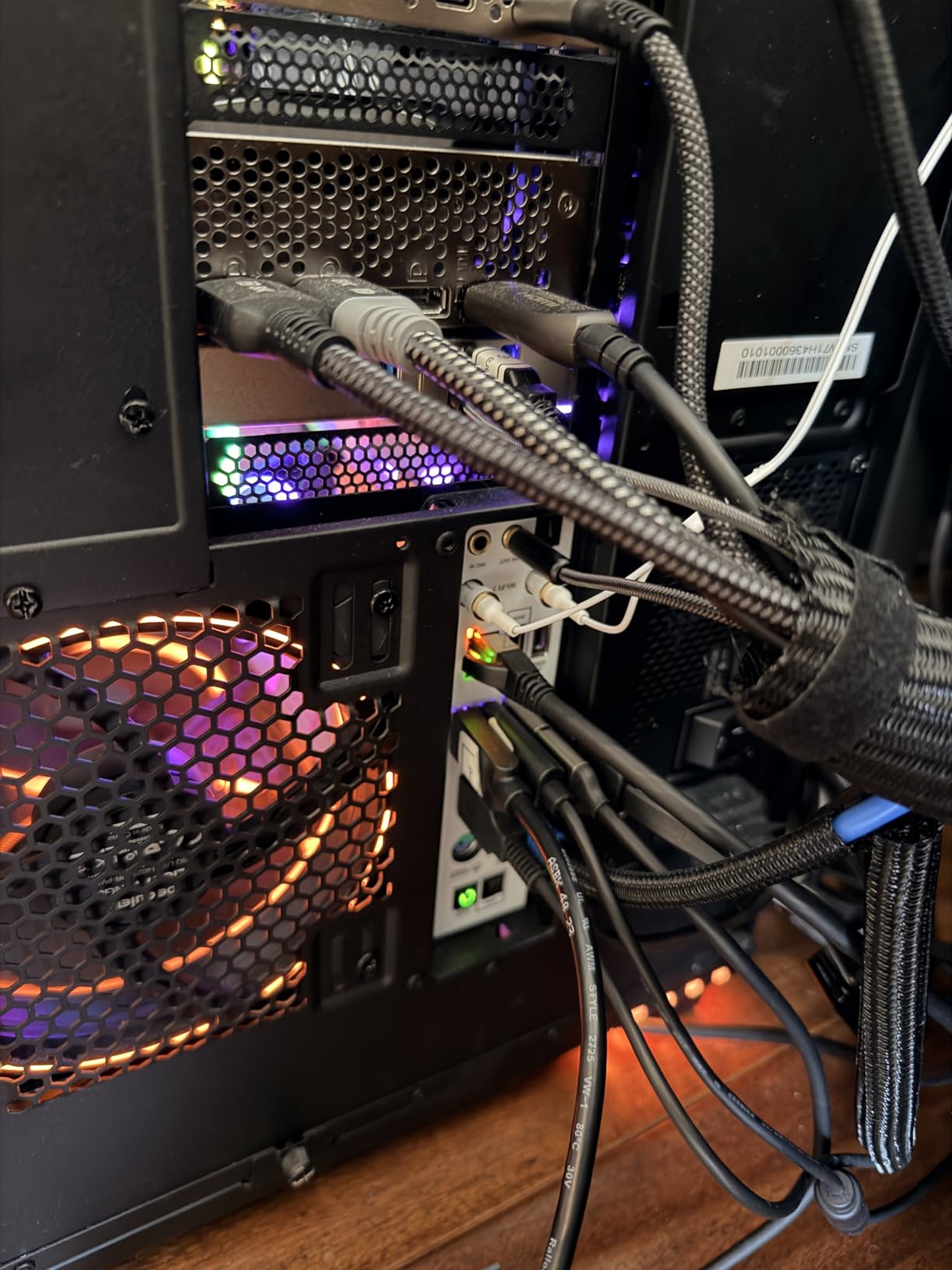 Seasonic Prime TX-1600 Noctua Edition, 1600W Quiet PC Power Supply | 80 PLUS Titanium, Integrated Noctua NF-A12x25 Fan, ATX 3.1, PCIe 5.1, Semi-Passive Cooling, Fully Modular Themed Cables customer photo 1