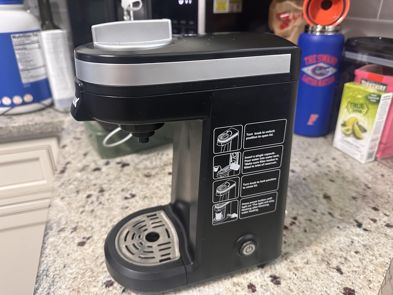 CHULUX Mini Single Serve Coffee Maker, Portable Pod Coffee Machine, White customer photo 1