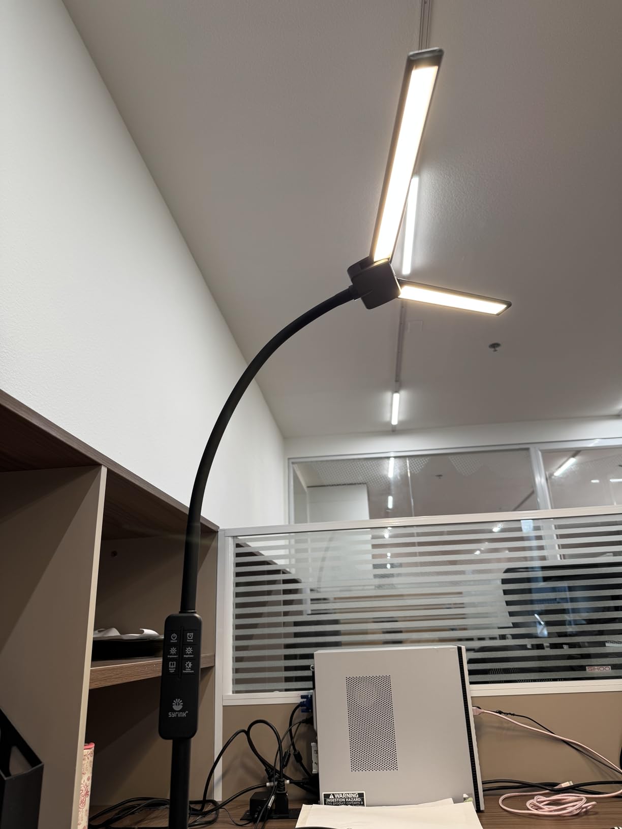 Syrinx LED Floor Lamp, 18W 2000LM Bright Floor Lamp for Office, Living Room customer photo 1