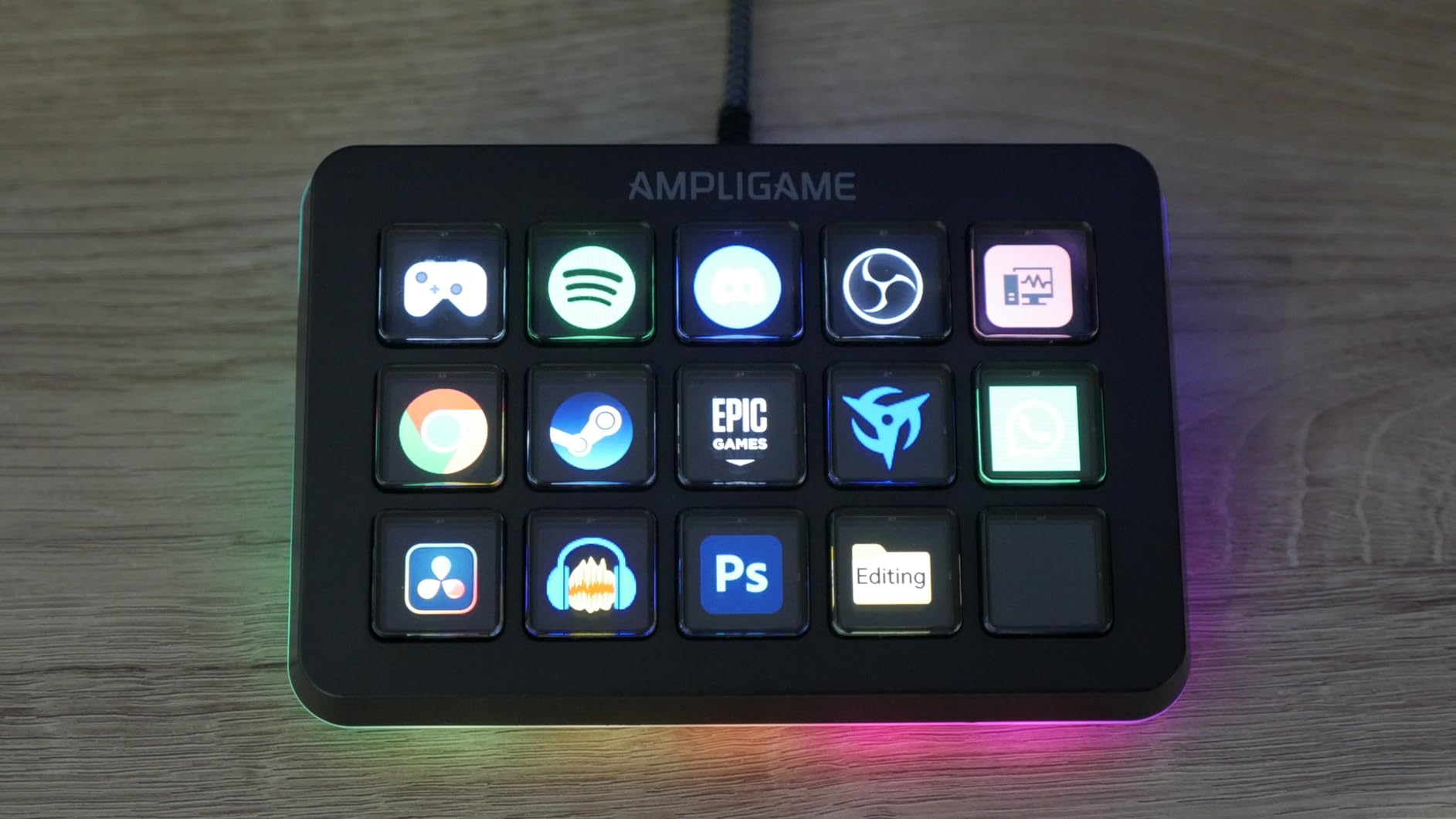 FIFINE AmpliGame Gaming Controller with 15 Shortcuts for OBS Streaming Studio with Macro Keys, Trigger Actions, PC Media RGB Controller for Content Creation/Office Work-D6 White customer photo 2