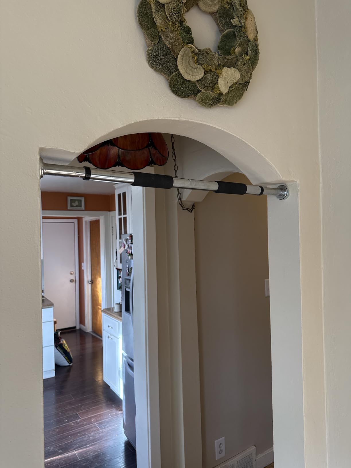 Sunny Health & Fitness Adjustable Doorway Chin Up/Pull Up Bar customer photo 2