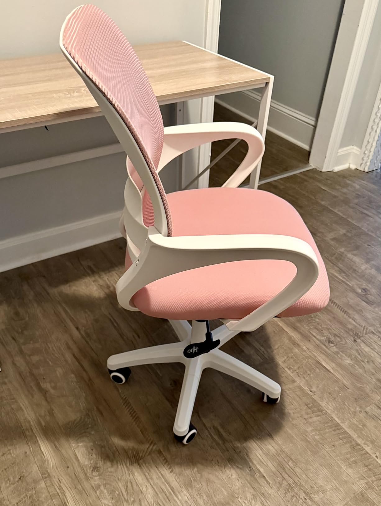 NEO CHAIR Home Office Desk Chair Ergonomic Mesh with Lumbar Support, Black | Comfortable Mesh Support, Adjustable Height, 360° Swivel and Smooth Casters Designed for Long Hours of Work or Study customer photo 1