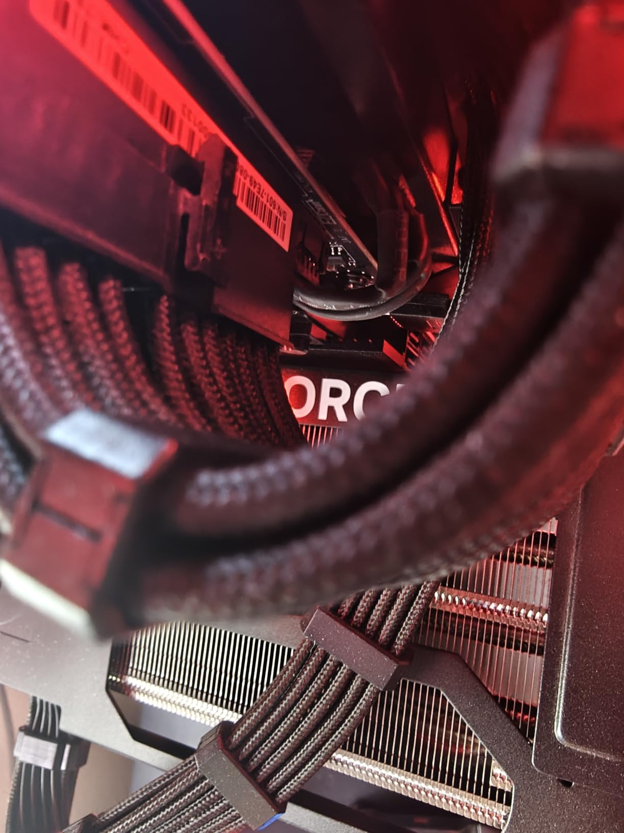 MSI MEG Ai1600T PCIE5, Fully Modular Gaming 1600W Power Supply, 80+ Titanium, Dual 12V-2x6 Cables, Server-Grade Capacitor, ATX 3.1 & PCIe 5.1 Ready, Low-Noise, Braided, 12 Year Warranty customer photo 1