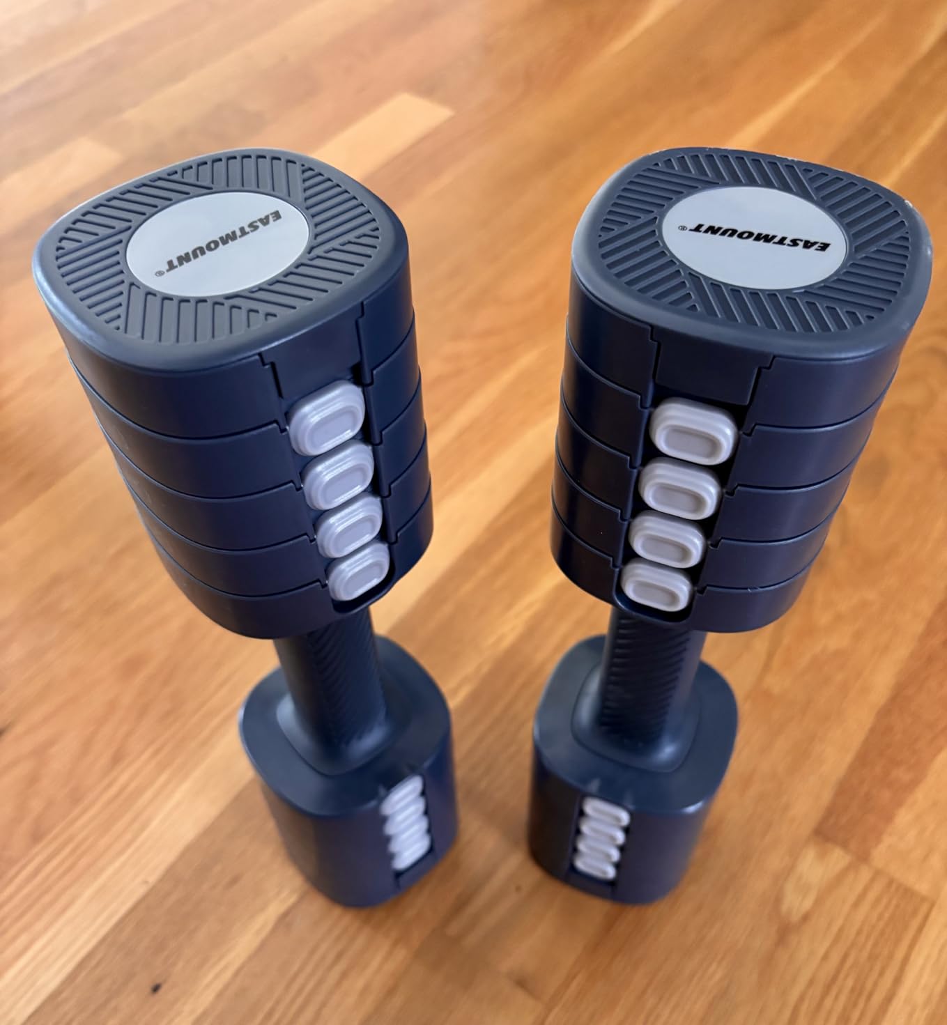 EAST MOUNT Adjustable Weight Dumbbells Set of 2, 8 in 1 Hand Weights for Women 2lb/3lb/4lb/5lb/6lb Dumbbell Weights Set 12 lbs/Pair Hand Weights for Home Office Gym Workout customer photo 2