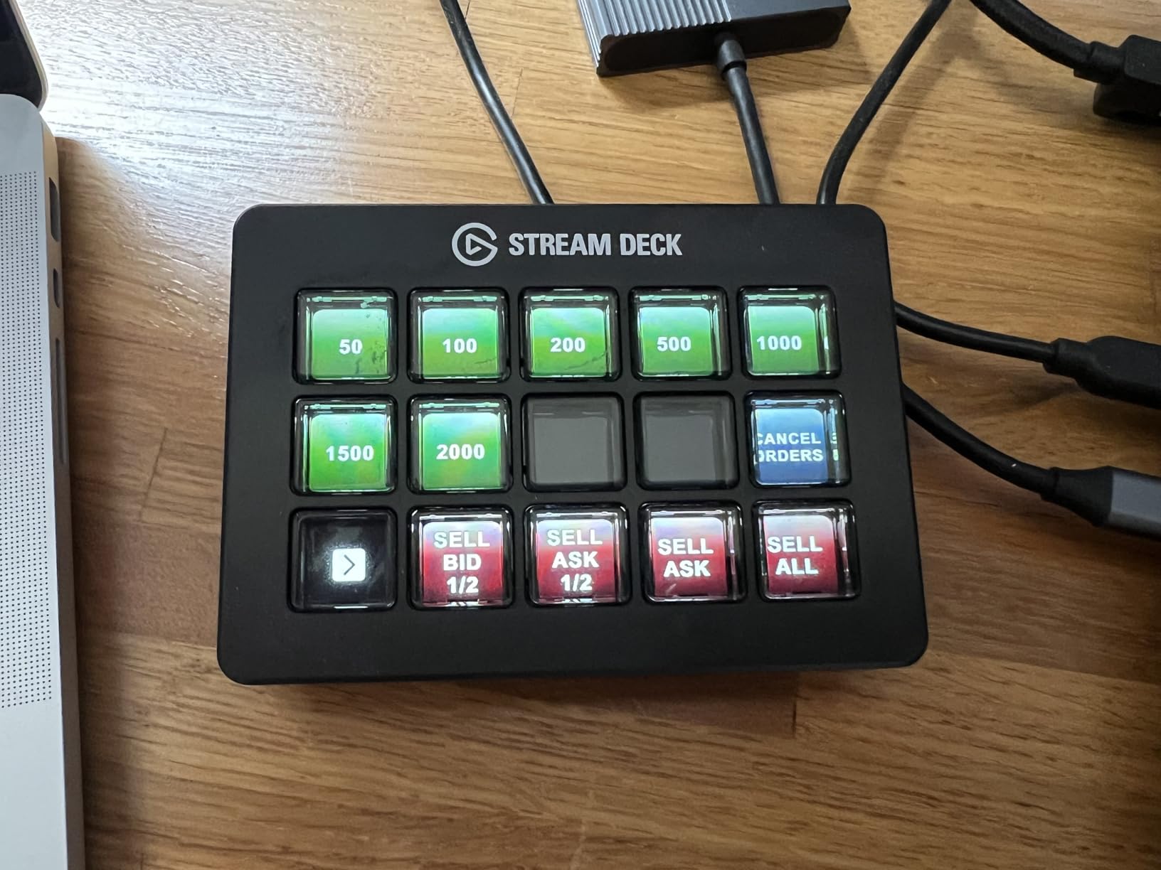 Elgato Stream Deck Scissor Keys Workflow Controller customer photo 1