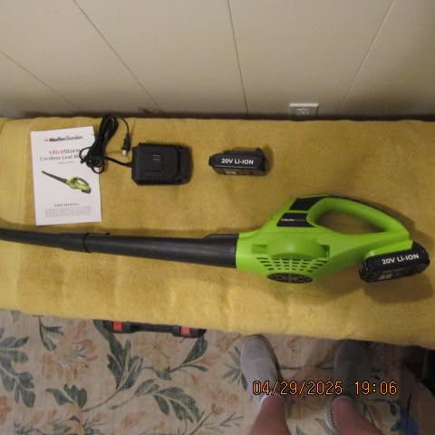 Mueller UltraStorm Cordless Leaf Blower customer photo 1
