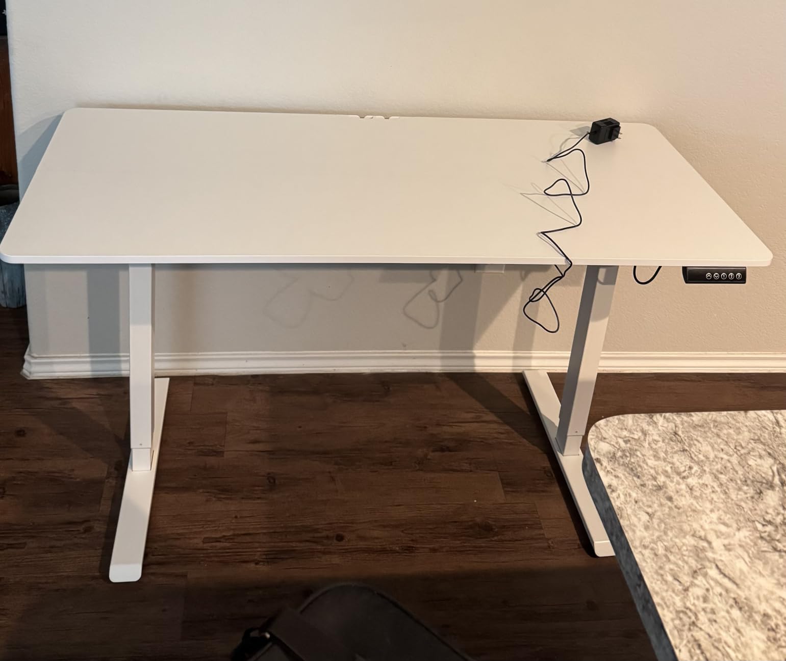 Veken 55 Inch Large Electric Standing Desk, Gaming Table, Black | Height Adjustable Sit Stand Up Computer Tables for Home Office, Study, Writing customer photo 2
