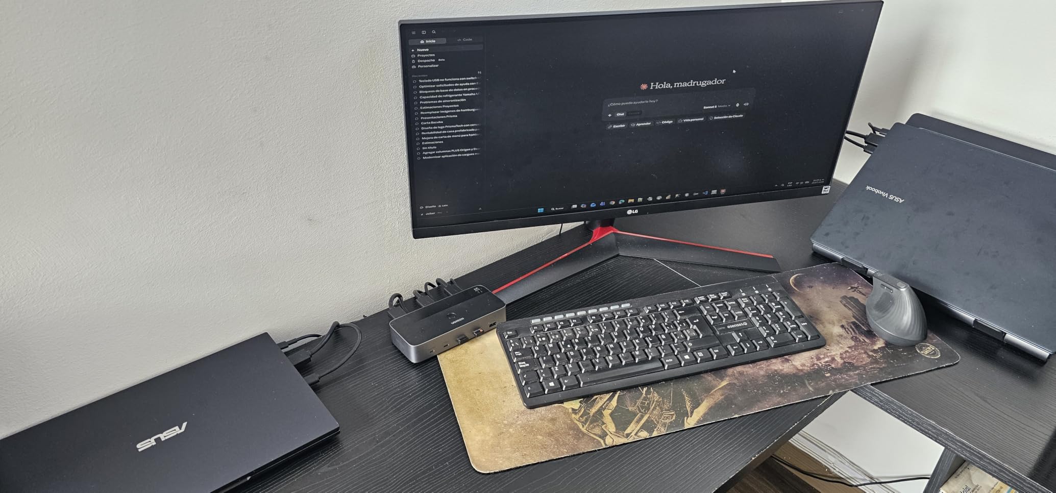 UGREEN HDMI KVM Switch 2 Monitors 2 Computers 4K@60Hz customer photo 1