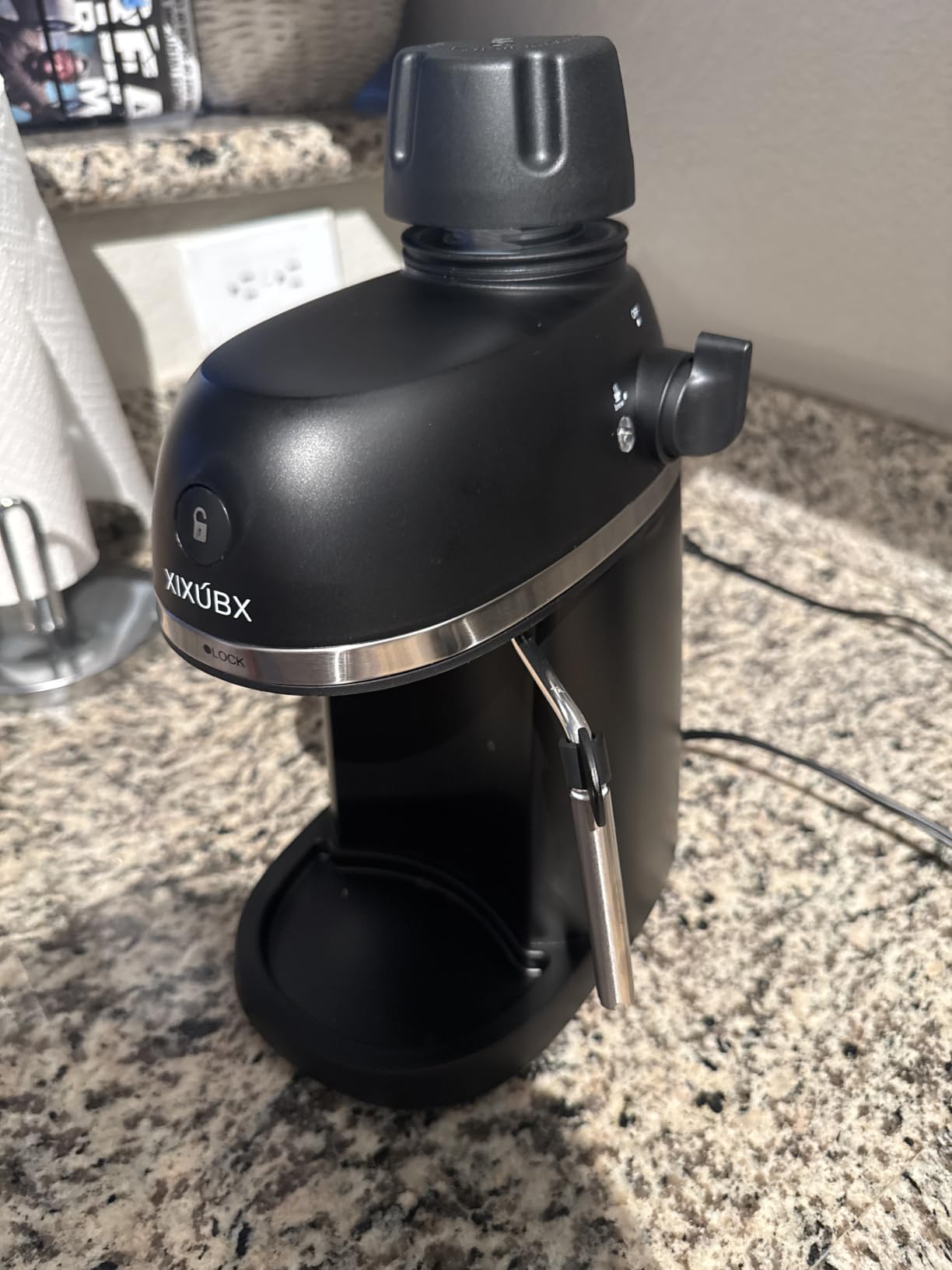 XIXUBX Compact Espresso and Cappuccino Machine, 3.5 Bar with Steam Wand, 800W Fast Heating, One-Touch 4-Cup Brewing customer photo 1