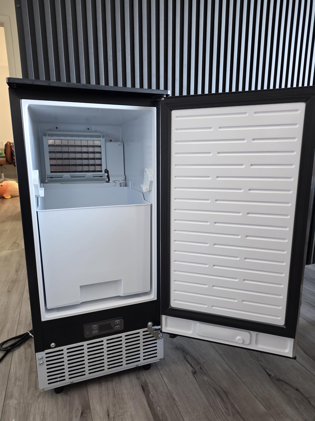 ICYGLEE Commercial Under Counter Ice Maker with Drain Pump, 100Lbs Daily customer photo 1