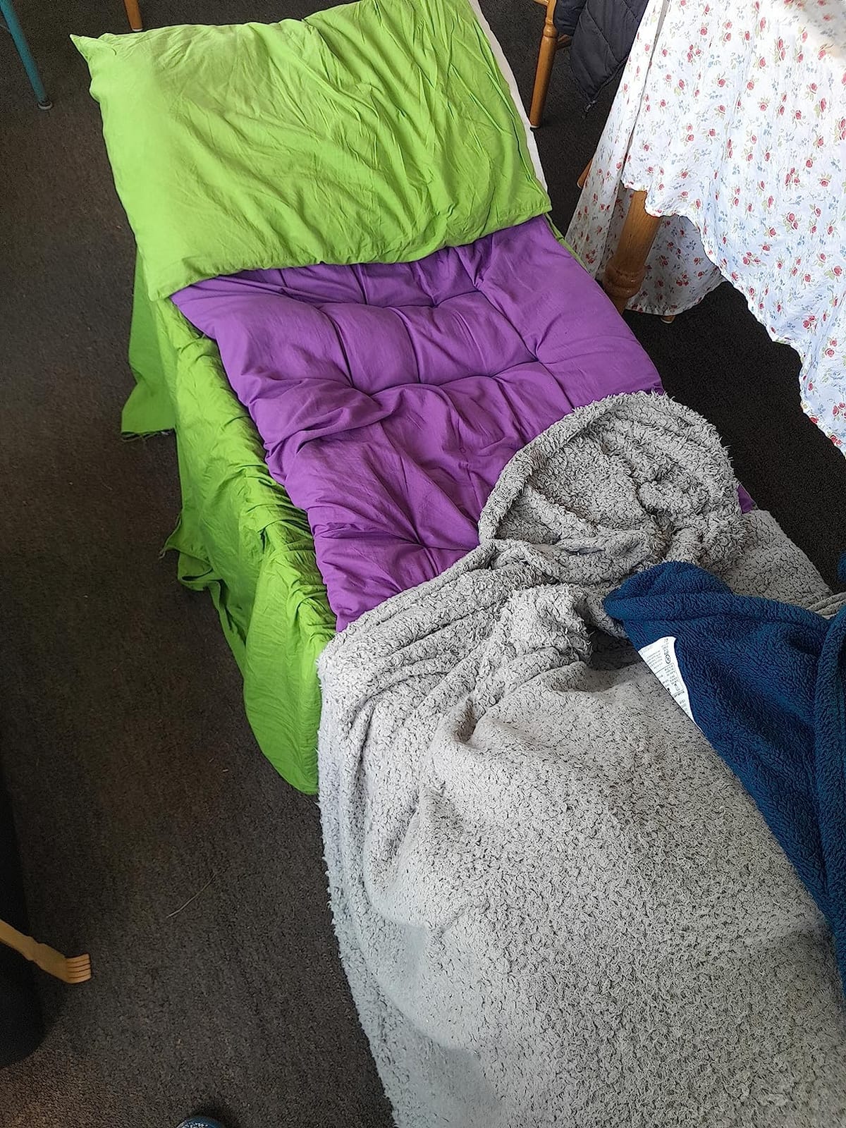 COLMERD 32In XXL Camping Cot, Cots for Sleeping with Comfortable Mattress customer photo 1