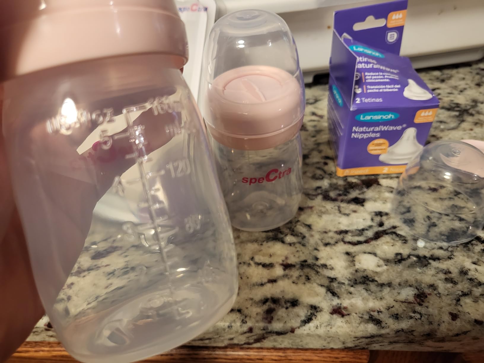 Spectra Baby Wide Neck Baby Bottles for Breast Milk, Pack of 4 customer photo 2