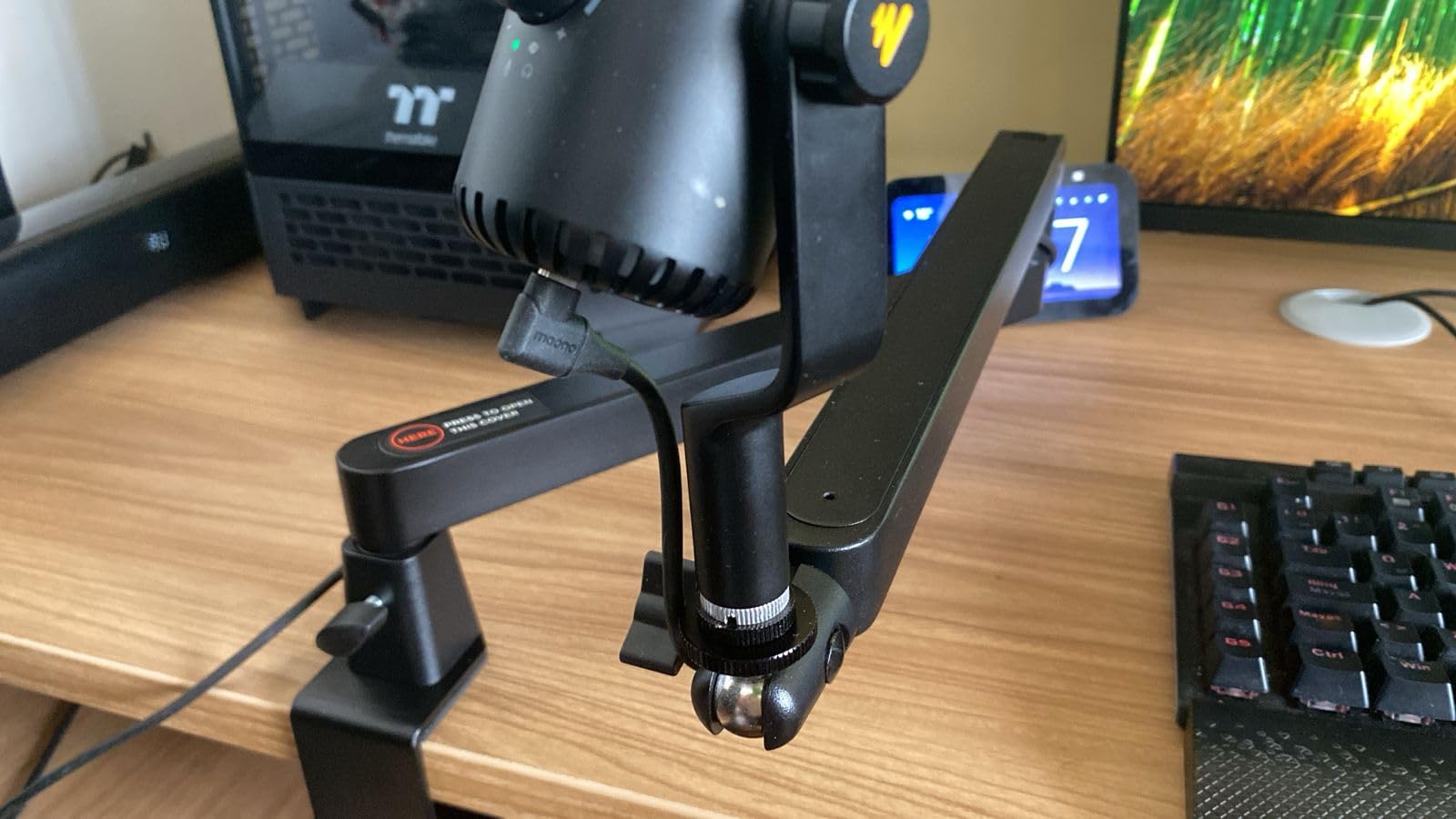 InnoGear Low Profile Mic Arm Boom Arm Microphone Stand Desk Mount, Black customer photo 1
