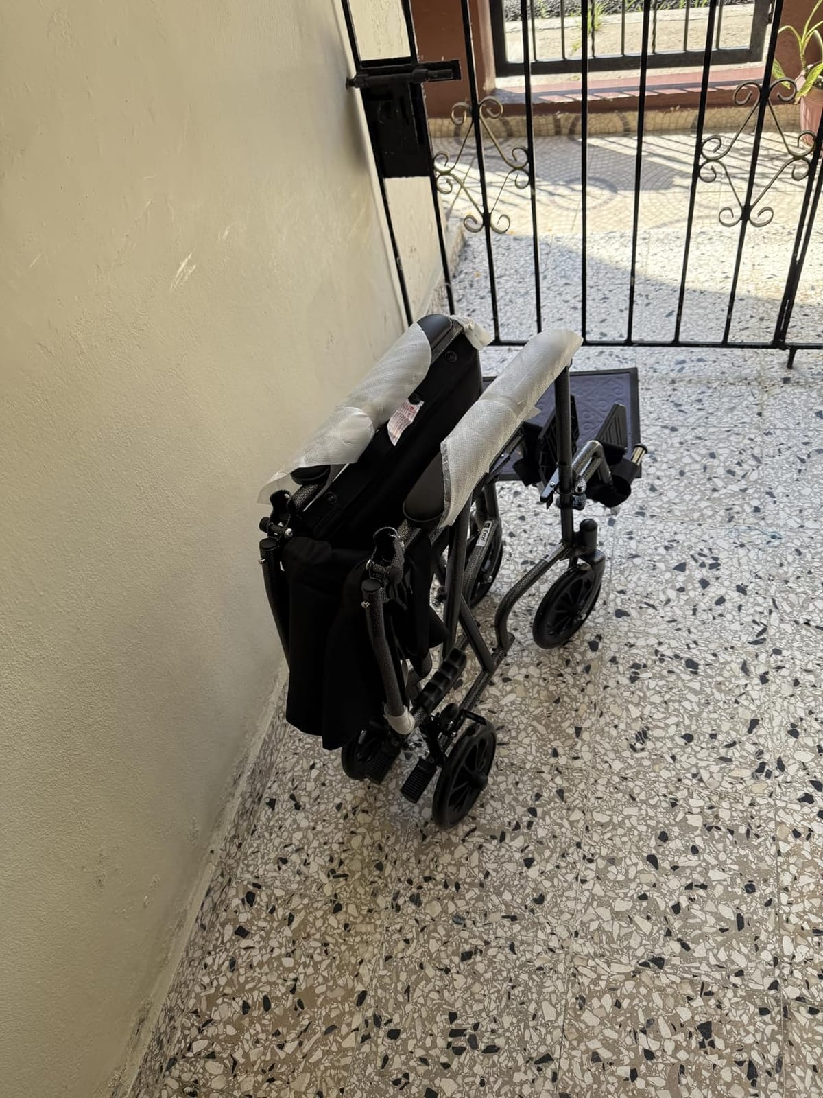 Dr Dunley Folding Transport Wheelchair with Swing-Away Footrests,19