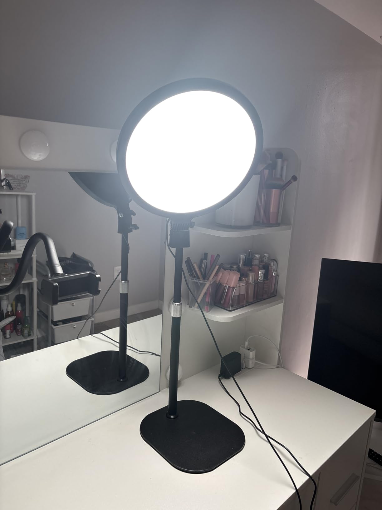 1300 Lumens Ring Light with Stand for Desk, Computer & Laptop – Podcast & Streaming Light with Flexible Phone Holder, CRI 98+ Bright Yet Soft Influencer Light for Video Recording, Conference & Calls customer photo 2