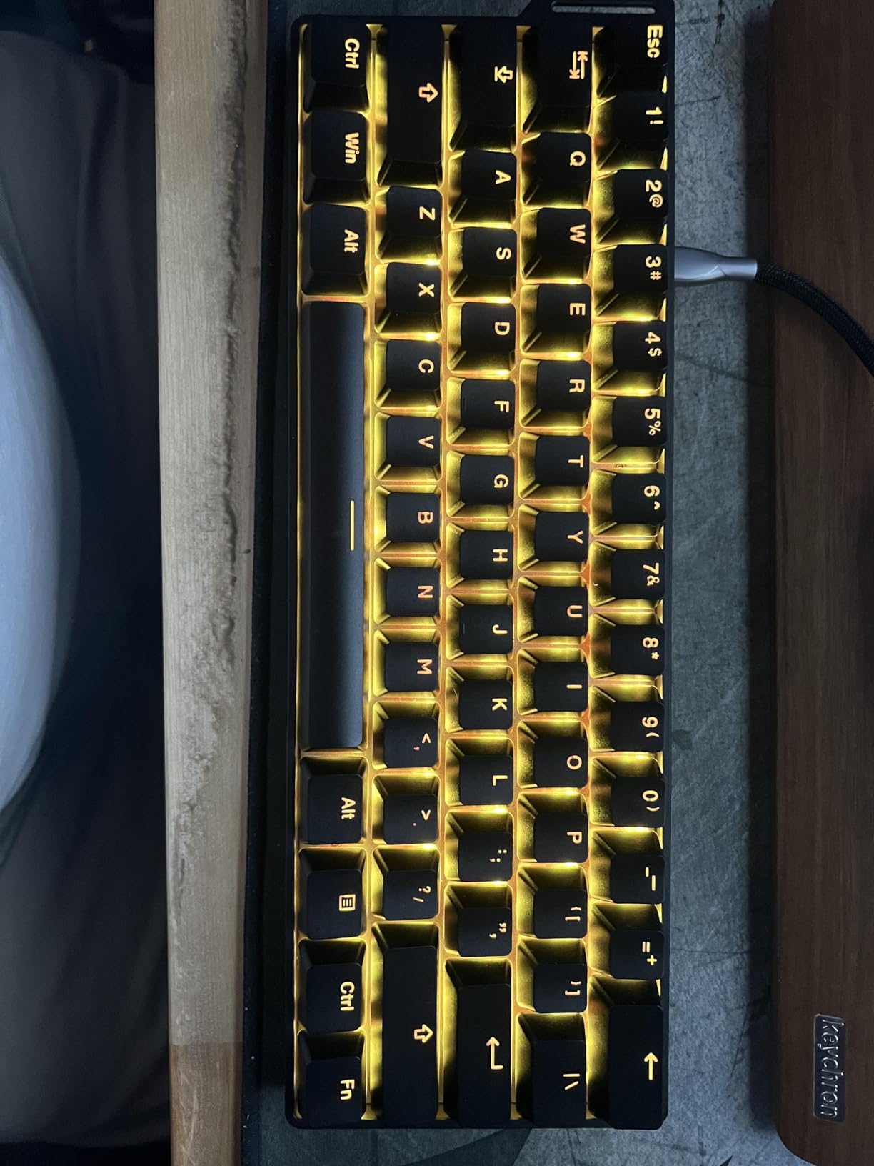DAREU EK60 HE Hall Effect Magnetic Switch Mechanical Gaming Keyboard 60% customer photo 2