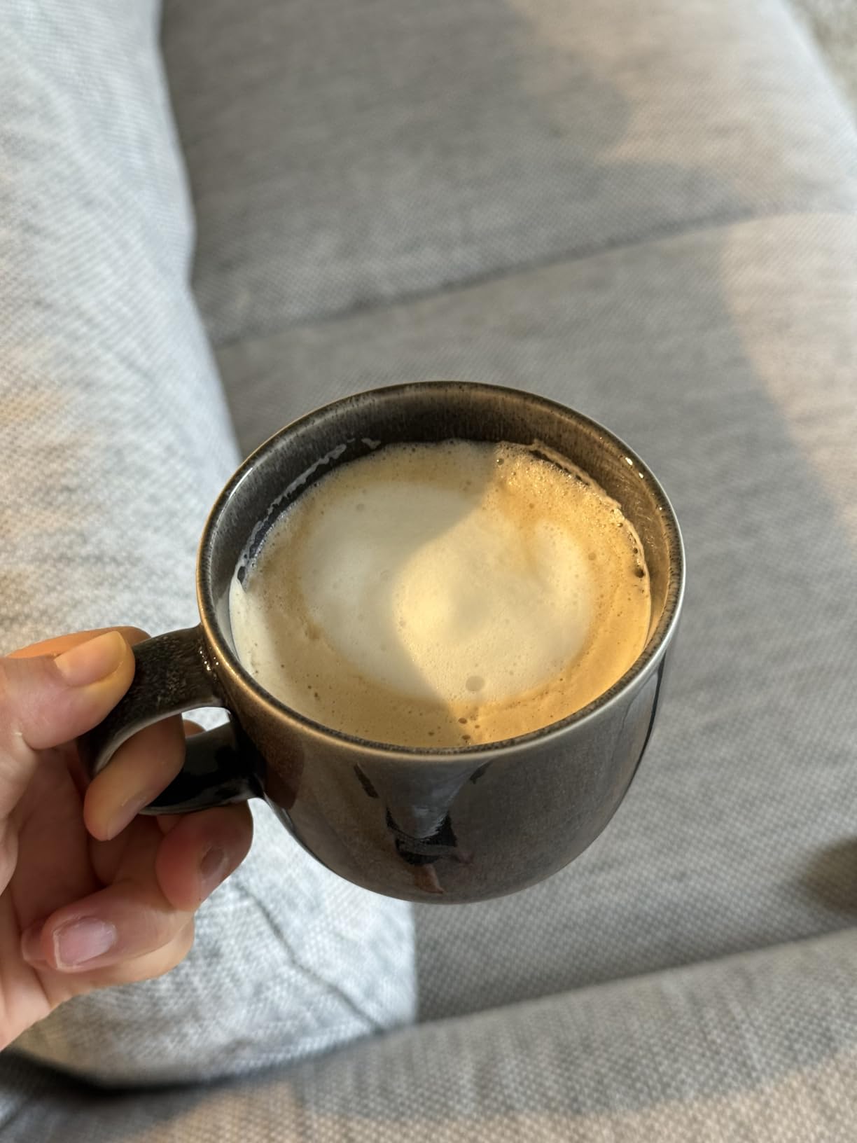 AMZCHEF Compact Espresso Machine 20 Bar, Americano, Latte and Cappuccino | Easy One-Touch Brewing, 30s Heat-Up, Stable PID Control, Easy Milk Frothing, Compact Design, 50oz Tank, White customer photo 1