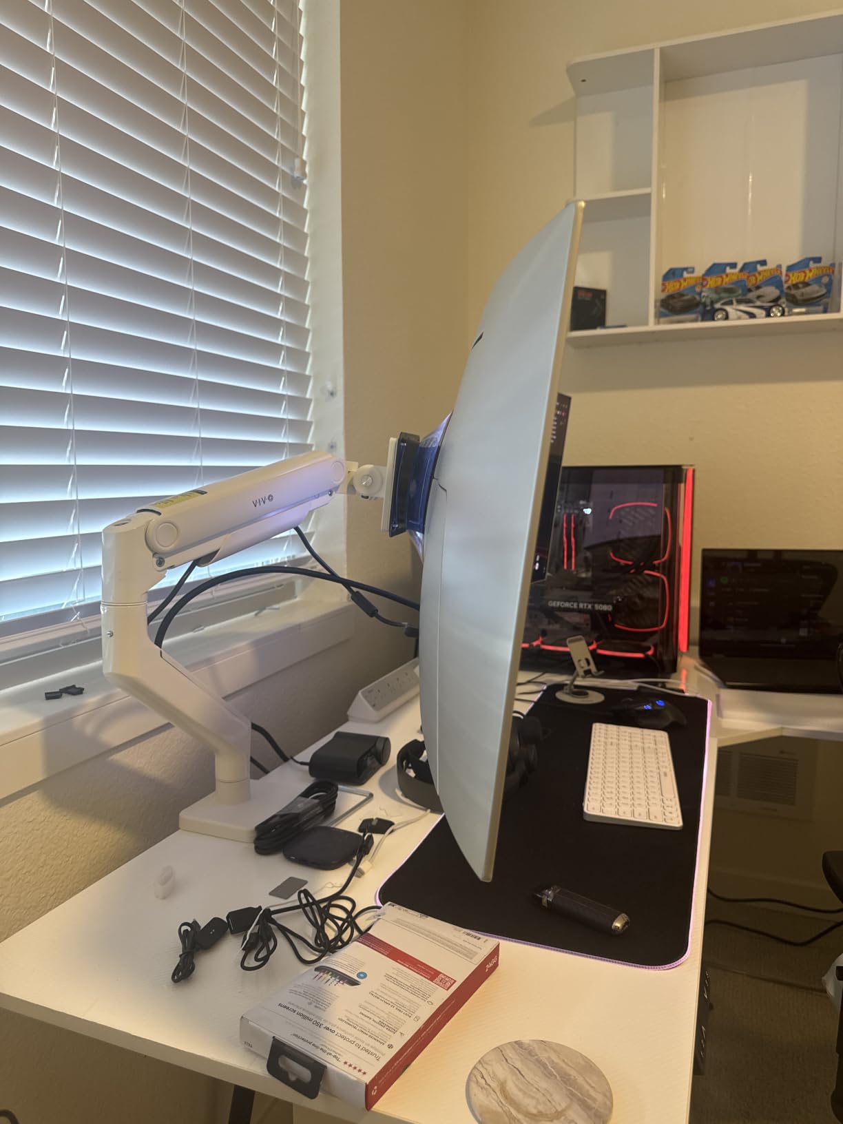 VIVO Heavy Duty Ultrawide Monitor Tension Arm for up to 40 inch Screens, Holds 26.4 lbs, Premium Desk Mount Stand, Black, STAND-V100O customer photo 2