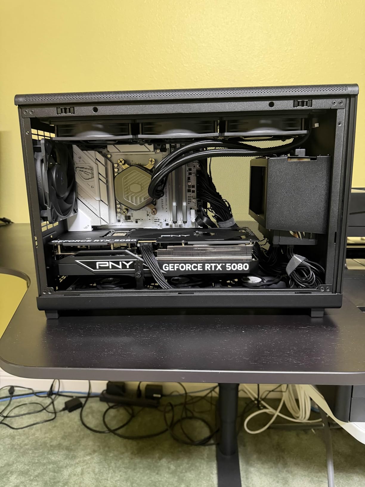 ASUS ROG Strix B850-G Gaming WiFi AMD AM5 B850 mATX Motherboard, Advanced AI PC Ready, 14+2+1 Power Stages, DDR5 Slots, 4X M.2 Slots, PCIe® 5.0 Ready, WiFi 7, 2.5G LAN, USB 20Gbps Type-C®, AI Advisor customer photo 2