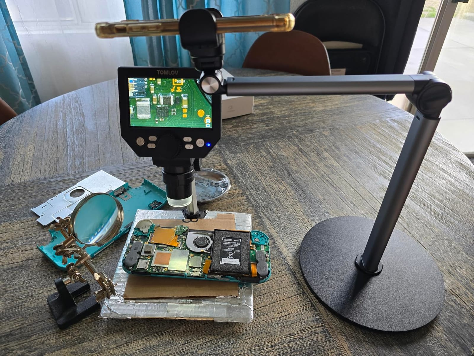 Overhead Phone Mount with Rechargeable Light for iPhone, Table Tripod for Content Creators, Portable Phone Camera Stand for Cooking, Video Recording, Filming, Nail Techs customer photo 1