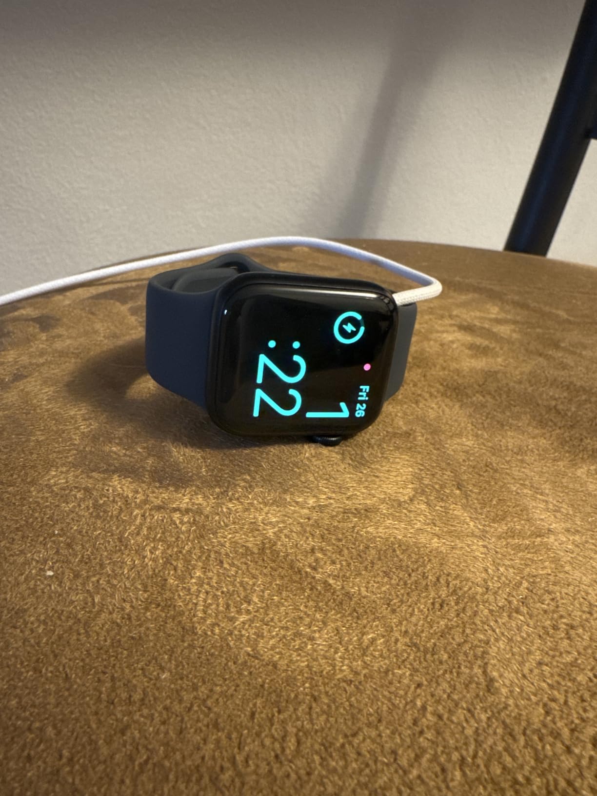 Apple Watch SE 3 [GPS 40mm] Smartwatch with Midnight Aluminum Case with Midnight Sport Band - S/M. Fitness and Sleep Trackers, Heart Rate Monitor, Always-On Display, Water Resistant customer photo 2