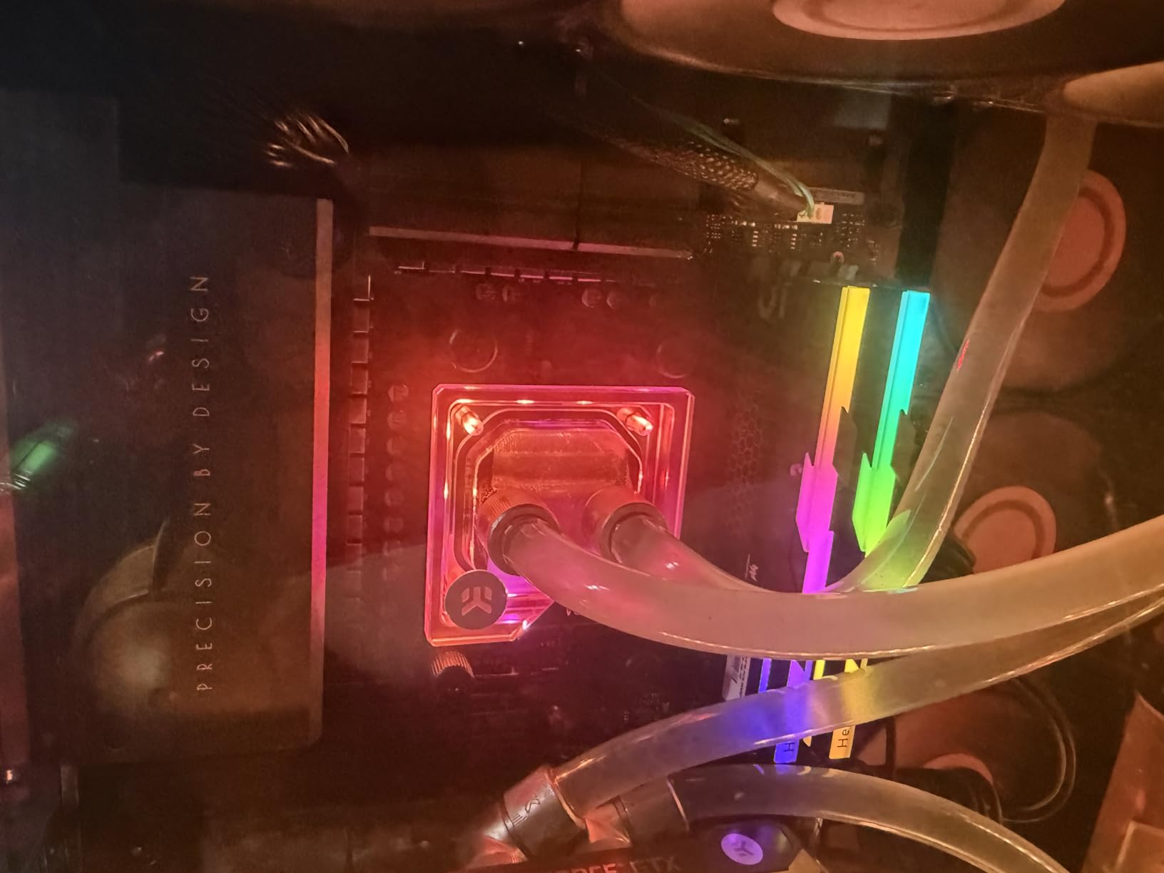 ASRock X870 Taichi Creator ATX Motherboard, AMD AM5 Ryzen 9000-7000, DDR5 8000+ (OC), Dual PCIe 5.0, USB4, 10G+5G LAN, Wi-Fi 7, 18+2+1 Phase 80A SPS customer photo 1