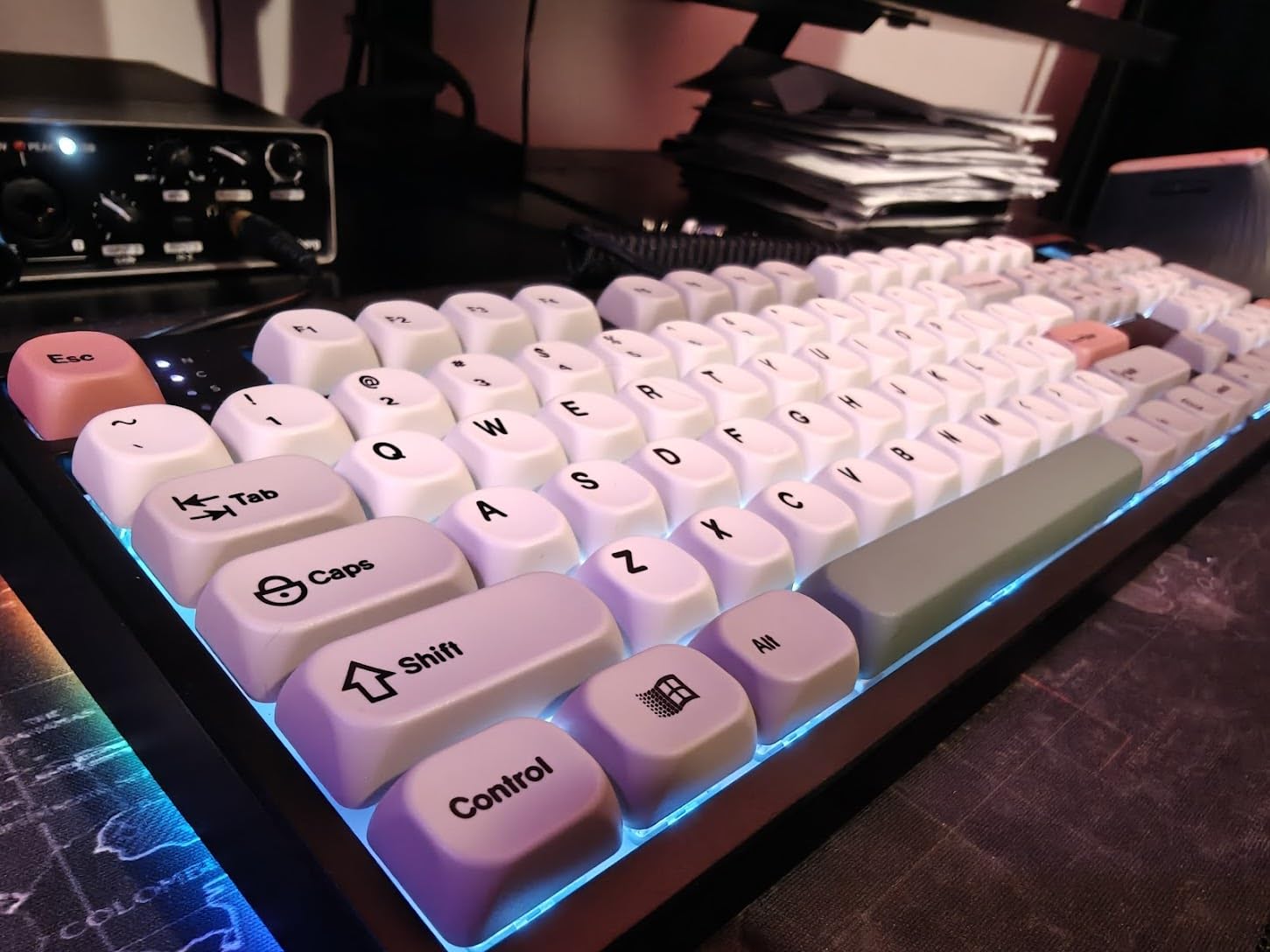 EPOMAKER TH108 PRO Full Size Mechanical Keyboard with Screen & Knob | Wireless Gaming Keyboard with 10000mAh, Creamy Gasket, Hot Swap, Custom Driver, RGB Backlight (White, Sea Salt Silent) customer photo 1