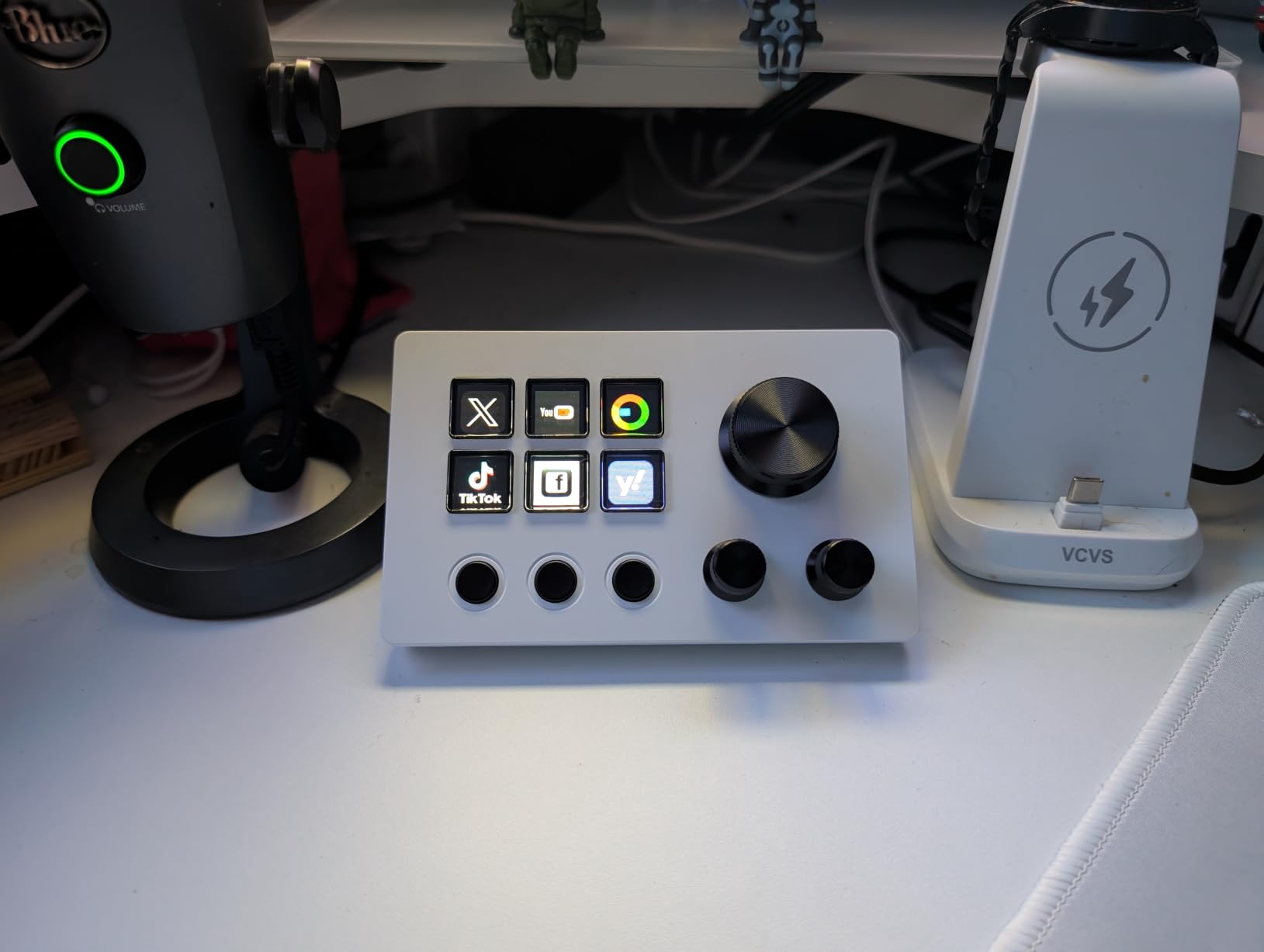 ActionRing Stream Controller Deck,Macro Keypad,Gaming Shortcut Keyboard customer photo 2