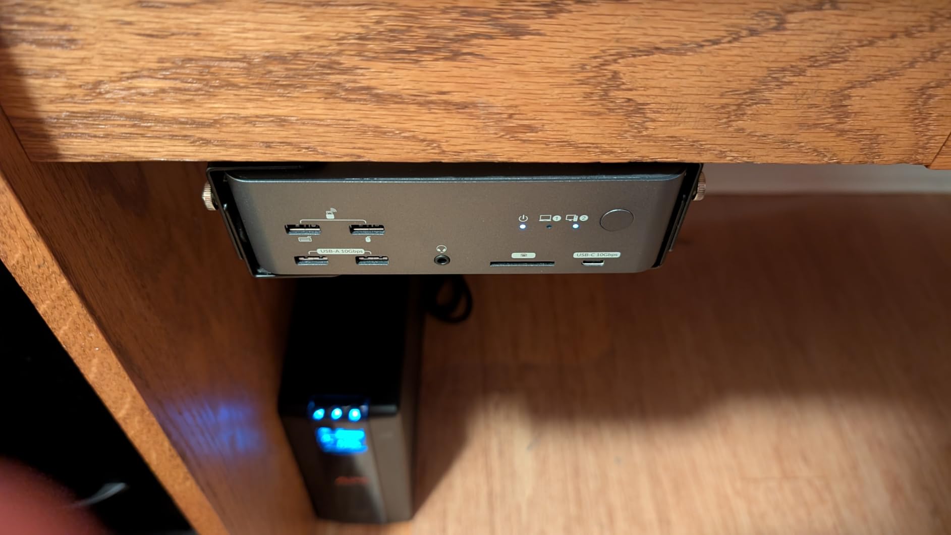 AV Access 8K KVM Switch 3 Monitors 2 Computers, KVM Docking Station | 8K@60Hz, 4K@165Hz, 100W PD, 10Gbps USB Hub, 1GbE, Triple Monitor KVM for Laptop & Desktop PC, Ideal for Work & Gaming customer photo 1