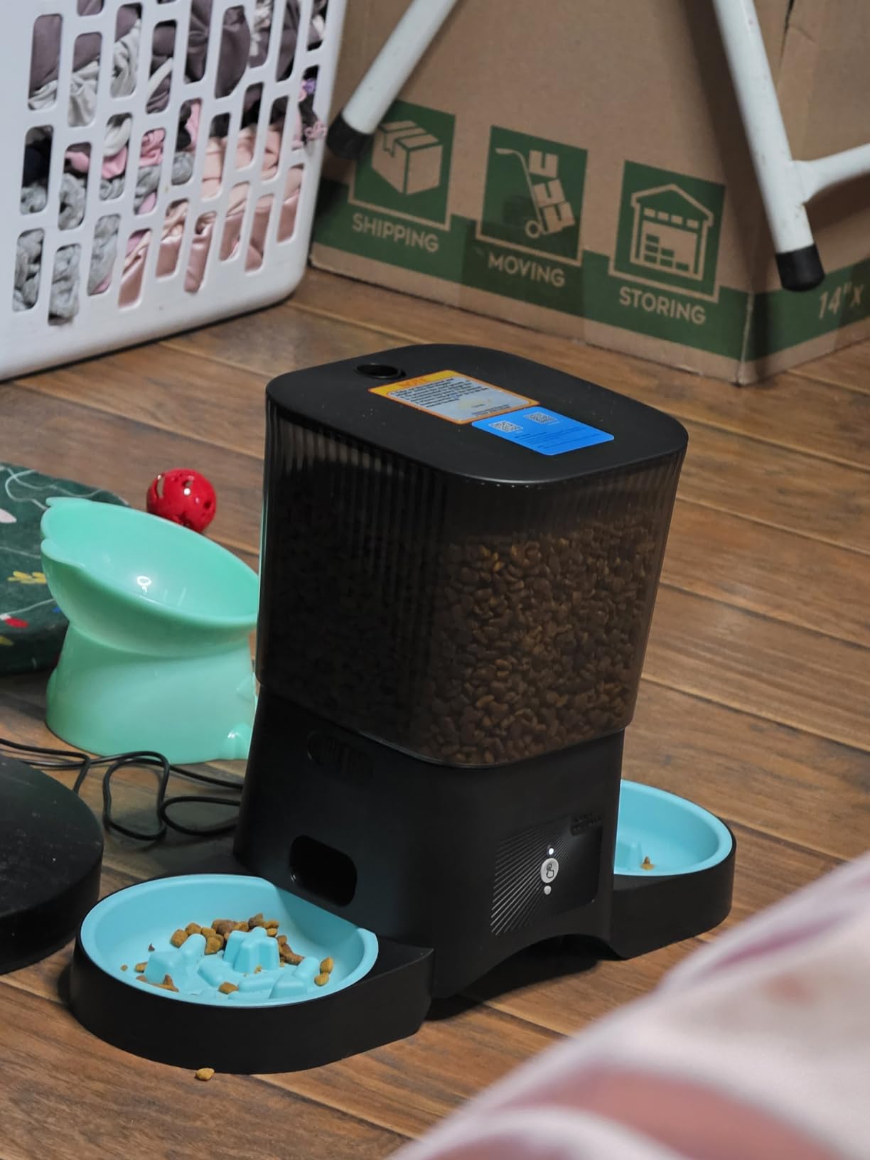 HoneyGuaridan Automatic Cat Feeder for 2 Cats, 2.4G/5G WiFi APP Control | Dual Cat Food Dispenser for Multiple Cats, 2 Stainless Steel Bowls & 2 Slow Feeder Anti-Choking Bowls, Dual Power customer photo 2