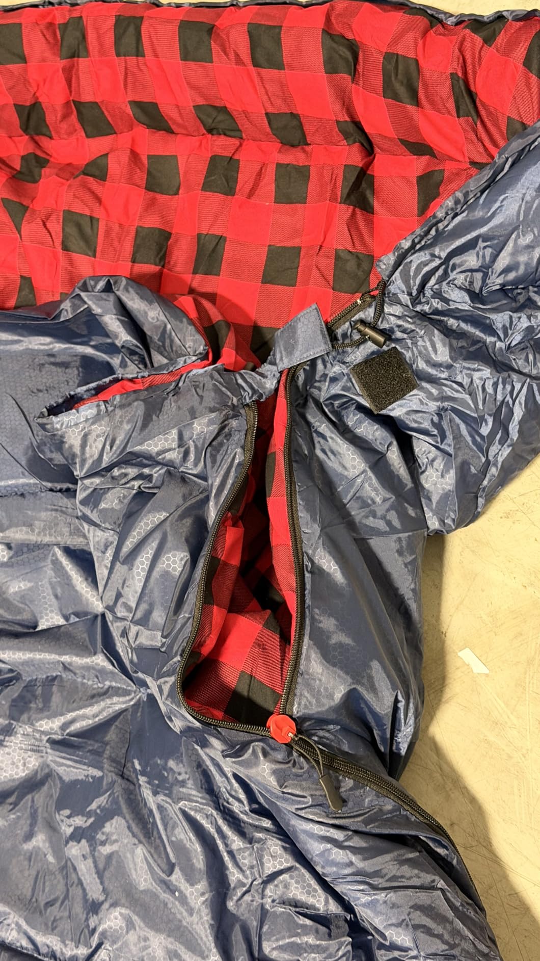Swtmerry Double Sleeping Bag for Adults with 2 Pillows, Big&Tall XL Queen Size Sleeping Bag for 2 Person, Waterproof 2 Person Sleeping Bags for 3 Seasons,Cold Weather&Warm,Camping,Hiking & Backpacking customer photo 2